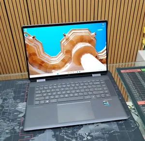 New Laptop HP Spectra 13 16GB Intel Core i7 SSD 512GB