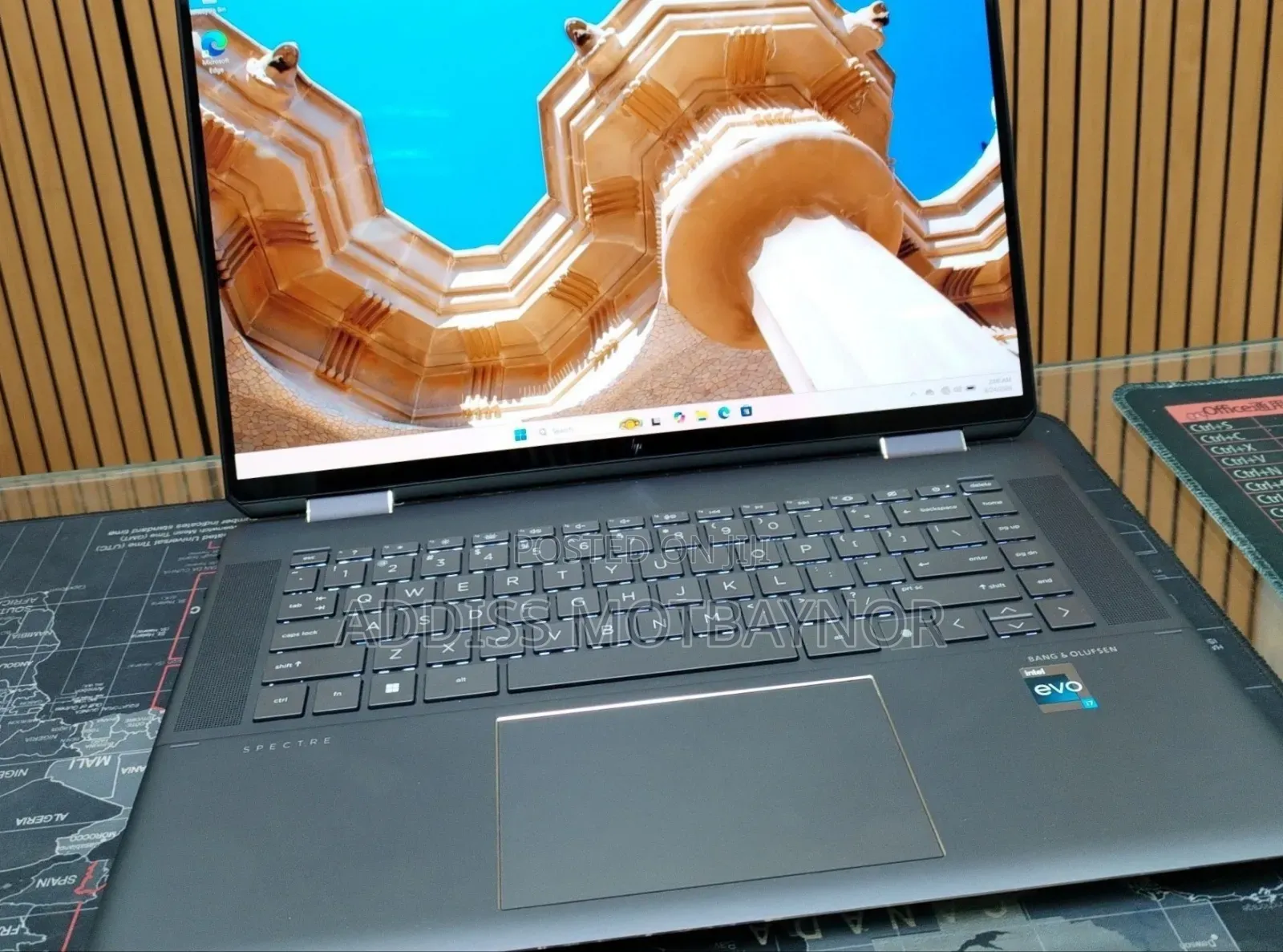 New Laptop HP Spectra 13 16GB Intel Core i7 SSD 512GB