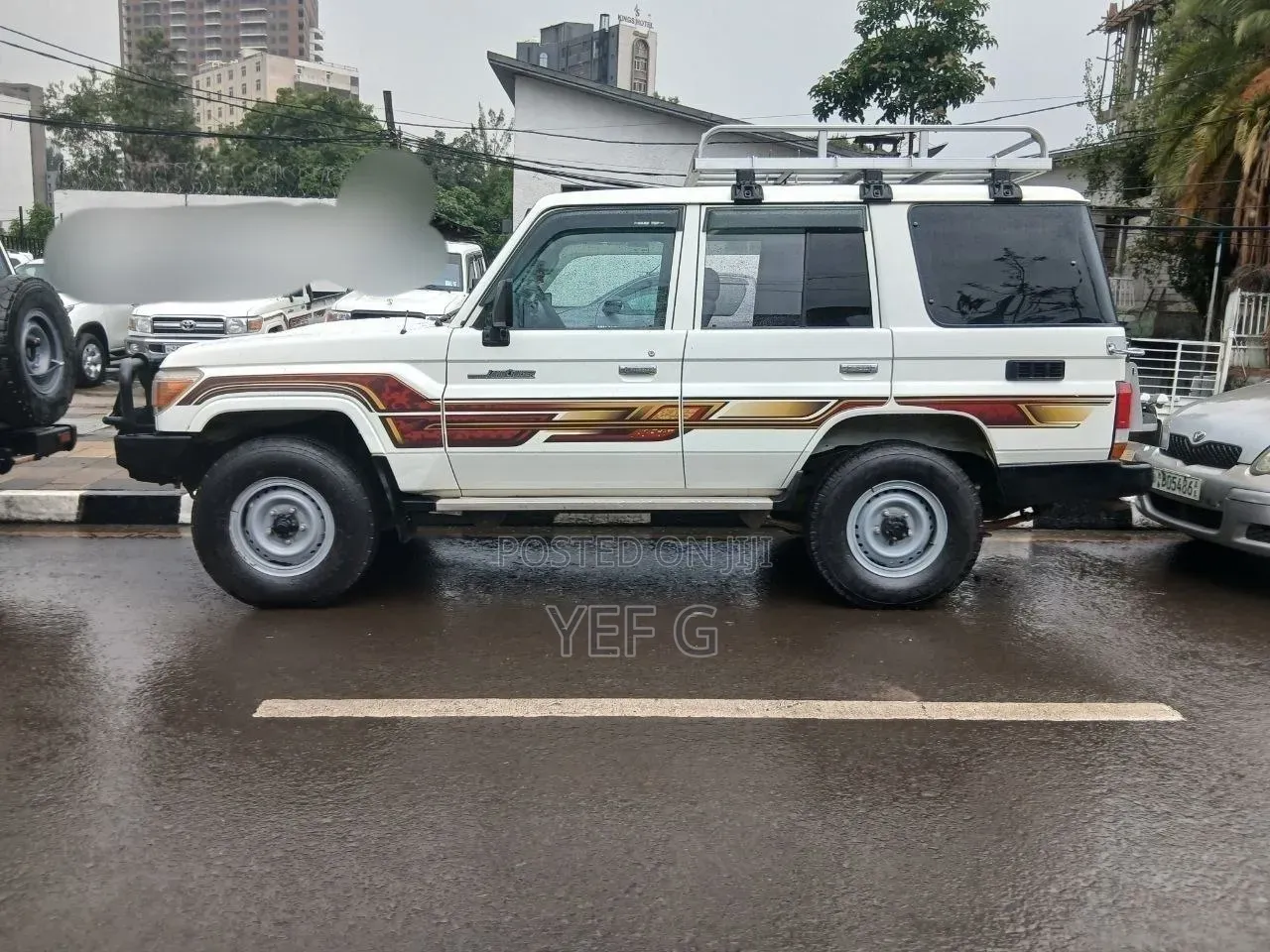 Toyota Land Cruiser 2016 White