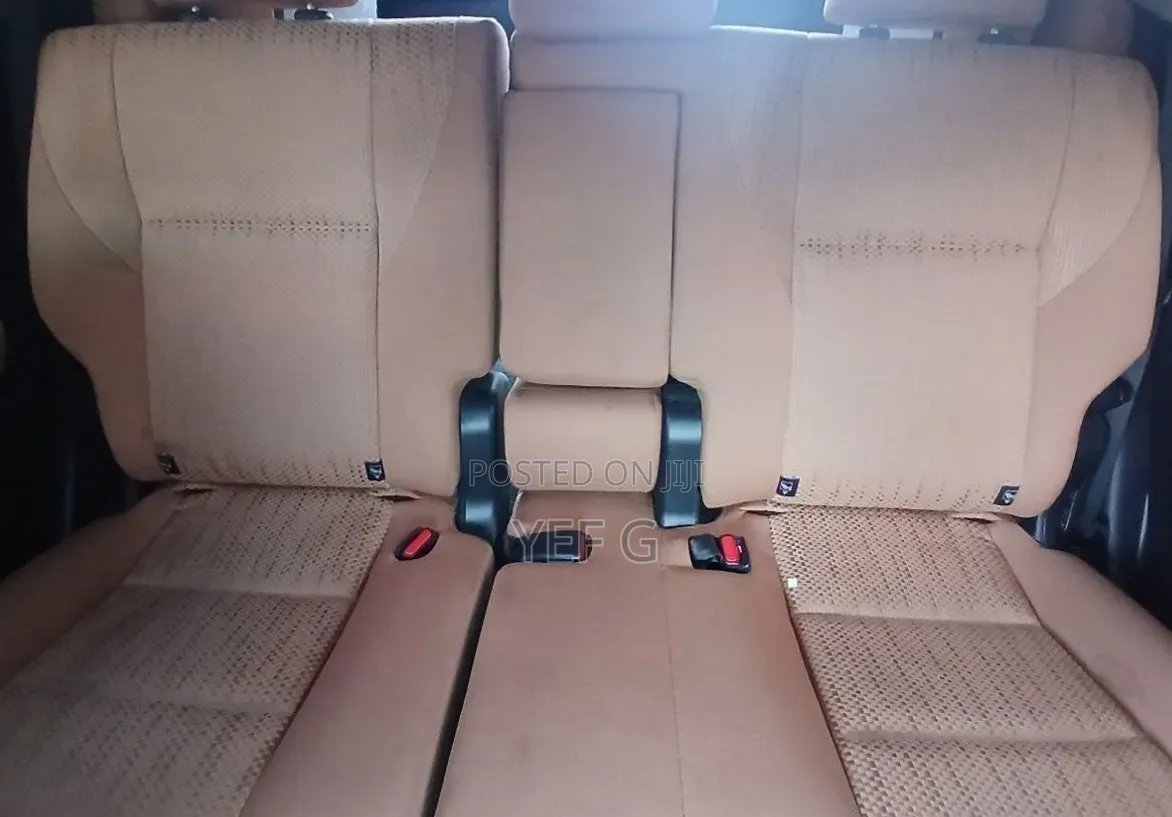 Toyota Land Cruiser 2016 White