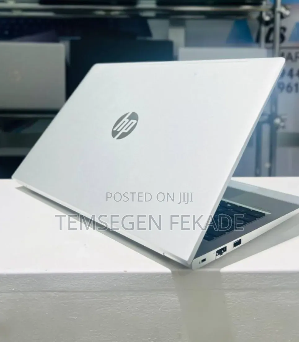 New Laptop HP EliteBook 845 G8 16GB Intel Core i5 SSD 512GB