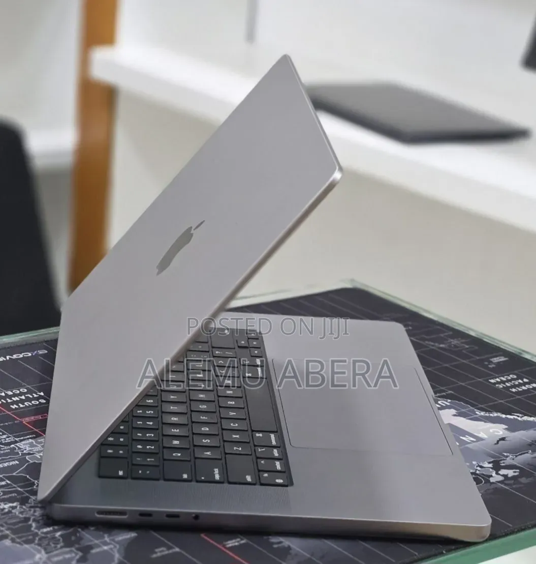New Laptop Apple MacBook Pro 2023 M2 Pro 16GB Apple M2 SSD 1T