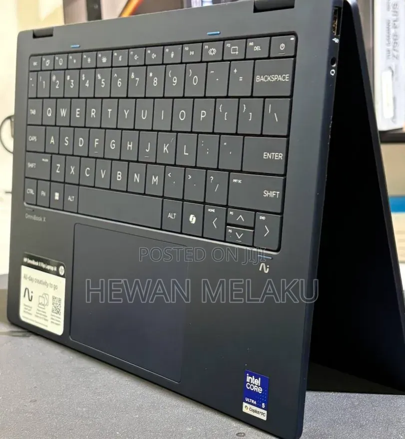 New Laptop HP OmniBook X Flip 14" 16GB Intel Core Ultra 5 SSD 512GB