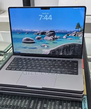 New Laptop Apple MacBook Pro 2021 M1 32GB Apple M1 Pro SSD 512GB