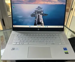New Laptop HP 16GB Intel Core i7 SSD 512GB