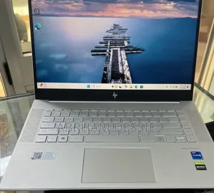 New Laptop HP 16GB Intel Core i7 SSD 512GB
