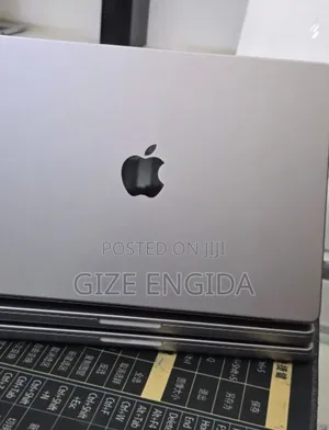 New Laptop Apple MacBook Pro 2021 M1 32GB Apple M1 Pro SSD 512GB