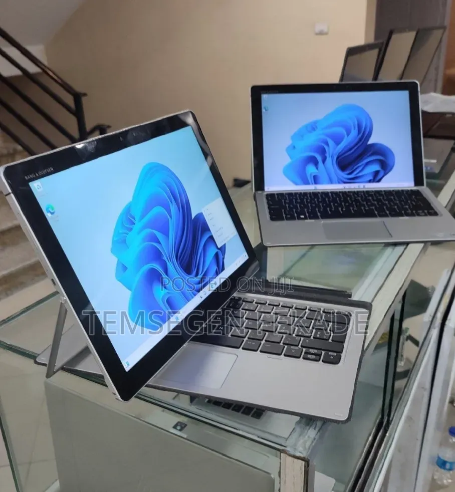 New Laptop HP X2 8GB Intel Core i5 SSD 128GB
