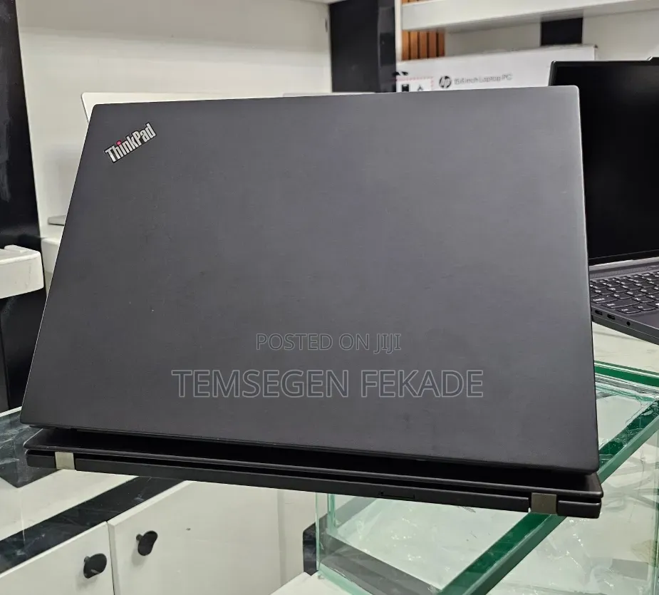 New Laptop Lenovo ThinkPad t495s 16GB AMD Ryzen 7 SSD 512GB