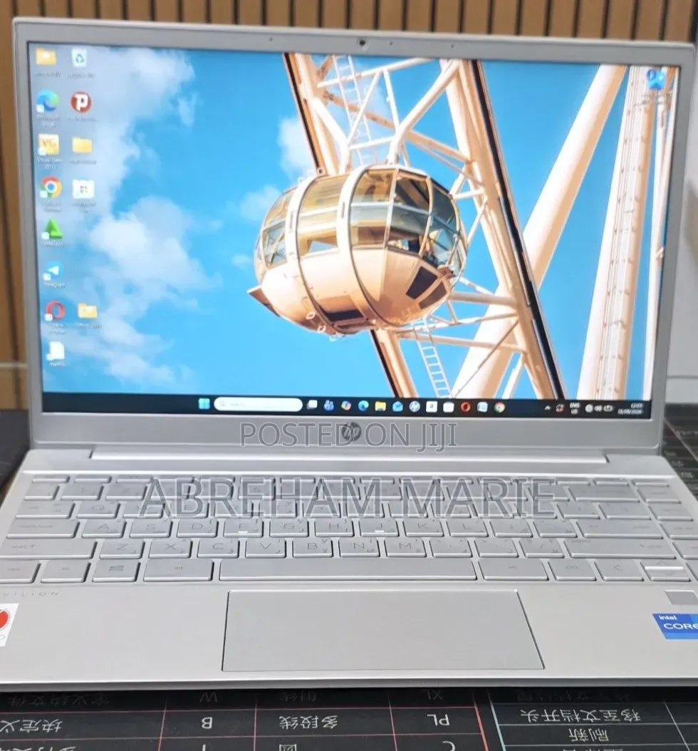 New Laptop HP Pavilion 13 8GB Intel Core i5 SSD 512GB