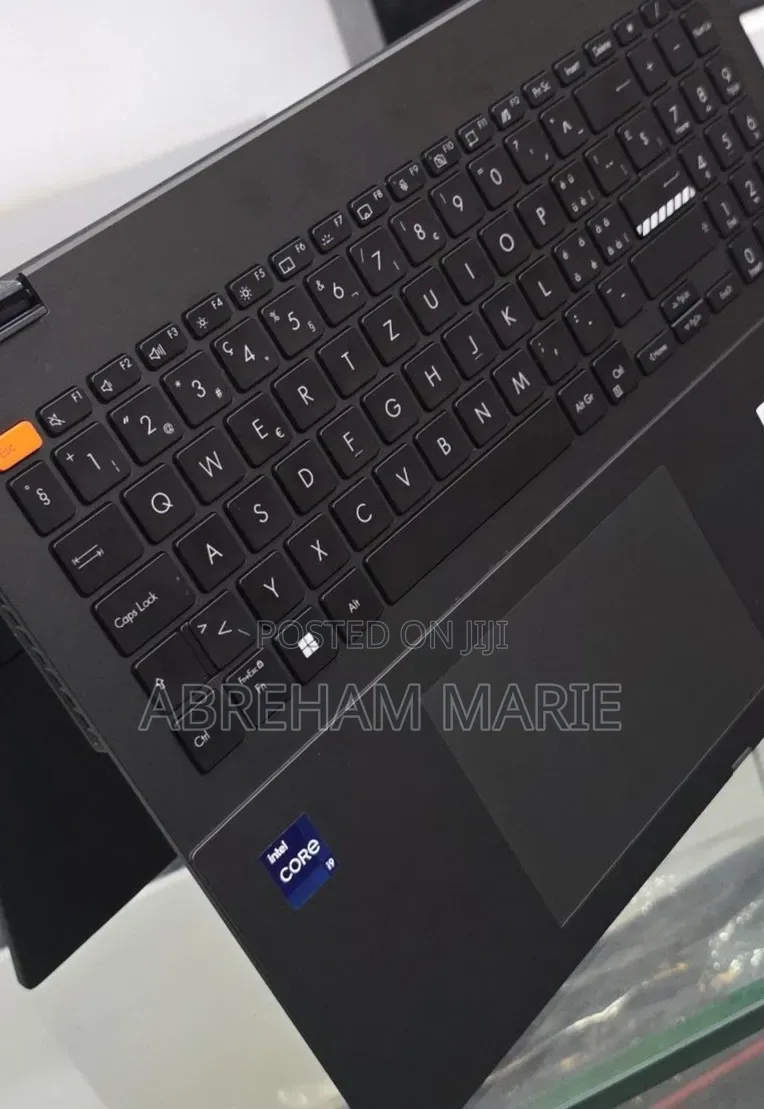 New Laptop Asus Vivobook 16 16GB Intel Core i9 SSD 512GB
