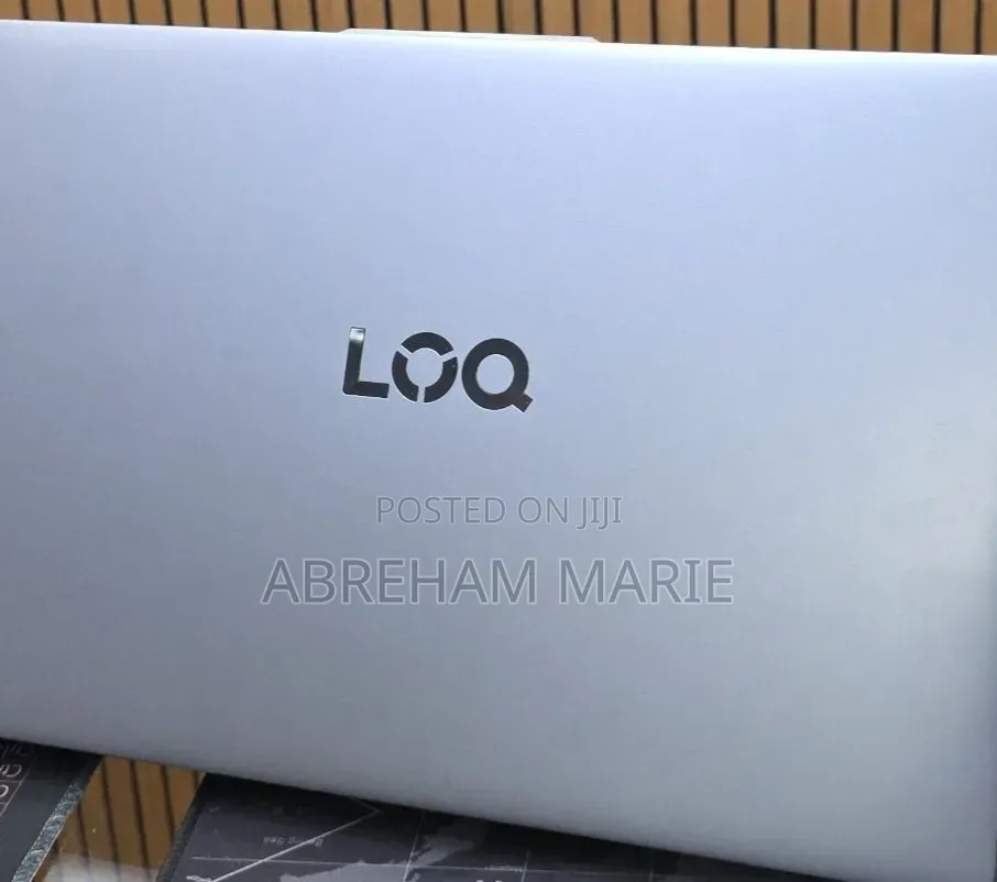 New Laptop Lenovo LOQ 15AHP10 16GB Intel Core i5 SSD 512GB