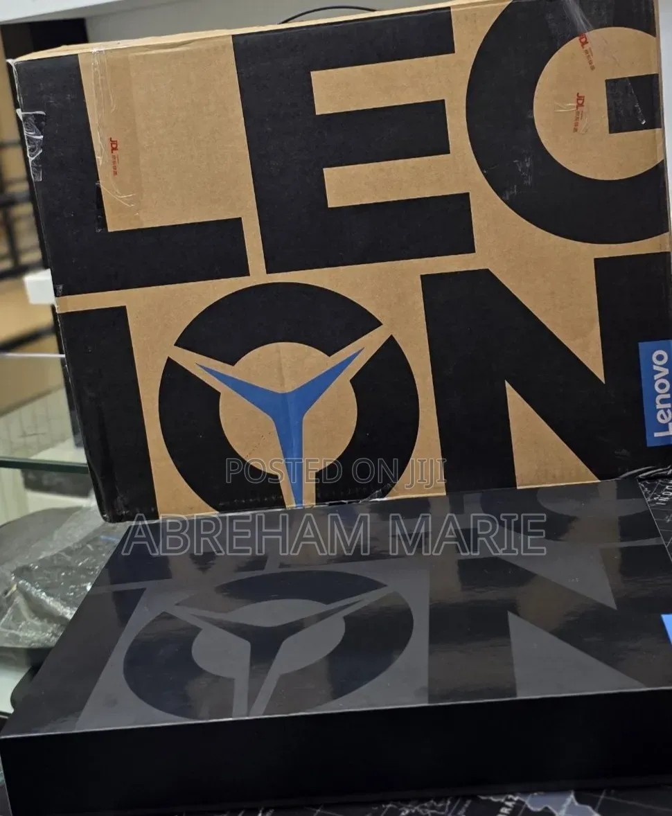 New Laptop Lenovo Legion 9 32GB AMD Ryzen 9 SSD 1T