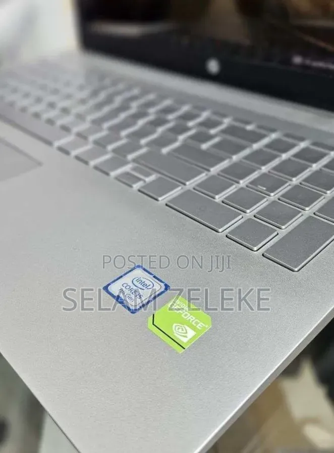 New Laptop HP 8GB Intel Core i5 SSD 1T