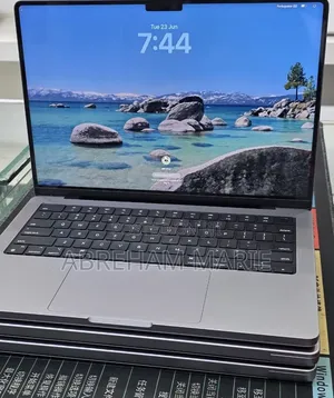 New Laptop Apple MacBook Pro 2021 M1 32GB Apple M1 Pro SSD 512GB