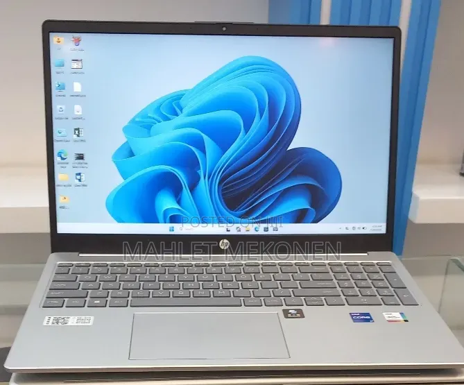 New Laptop HP Stream Notebook 16GB Intel Core i7 SSD 512GB