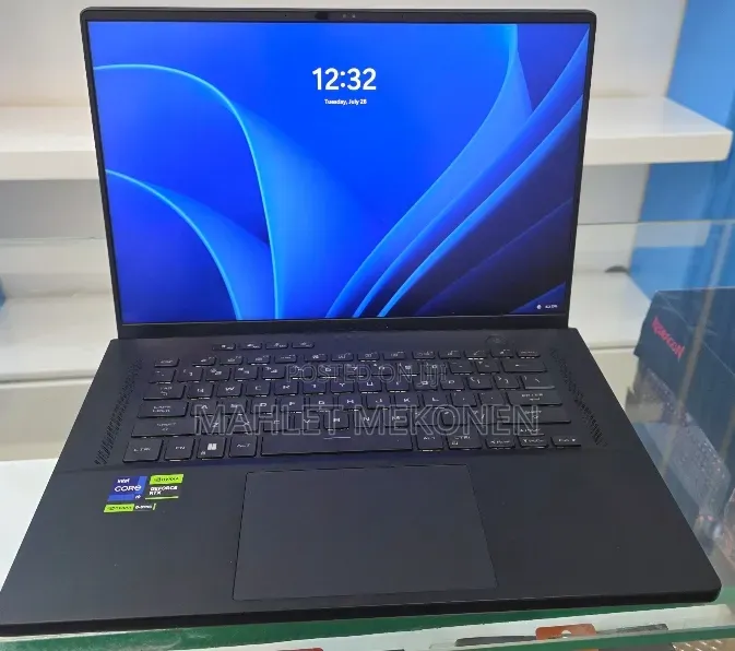 New Laptop Asus ROG Zephyrus G15 16GB Intel Core i9 SSD 1T