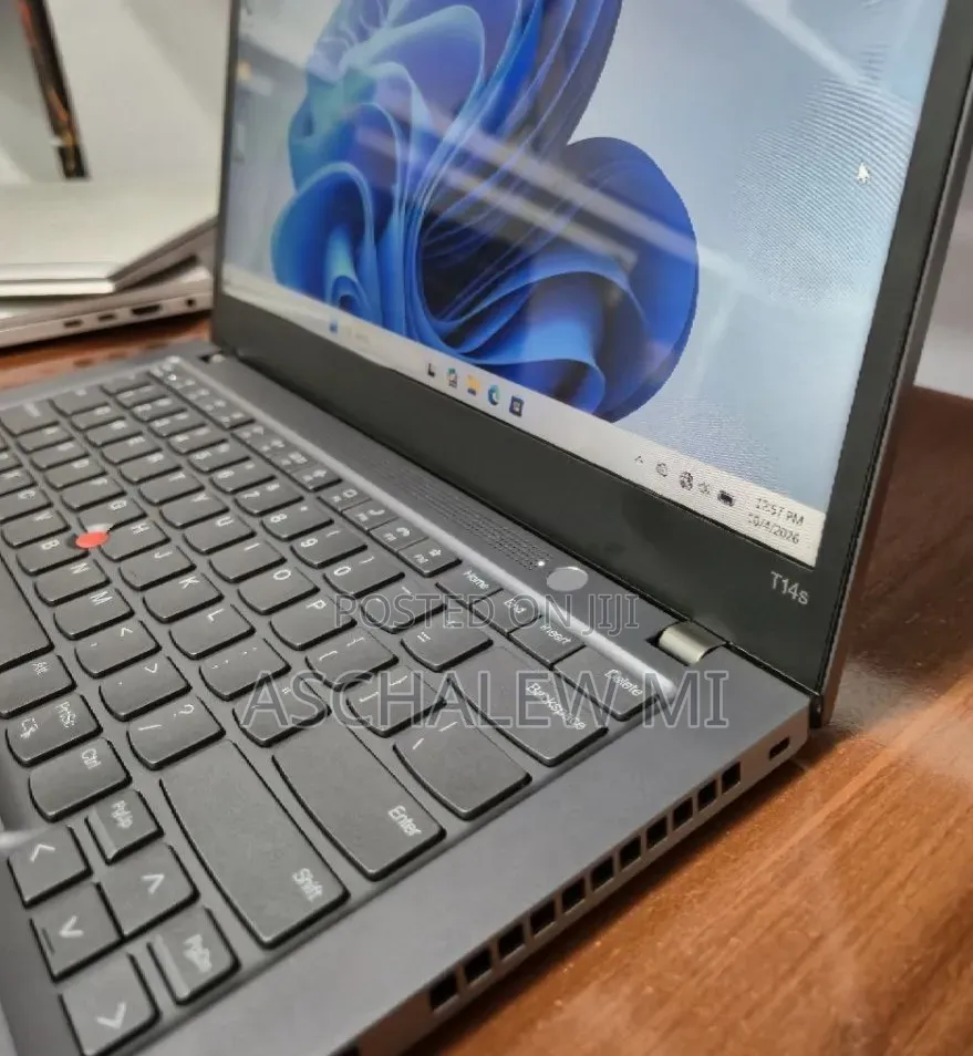 New Laptop Lenovo ThinkPad T14 16GB Intel Core i7 SSD 512GB