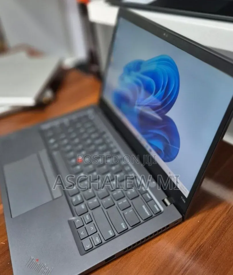 New Laptop Lenovo ThinkPad T14 16GB Intel Core i7 SSD 512GB