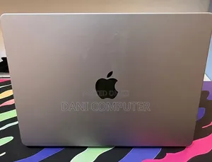 New Laptop Apple MacBook Pro 2023 M3 8GB Intel Core M3 SSD 512GB