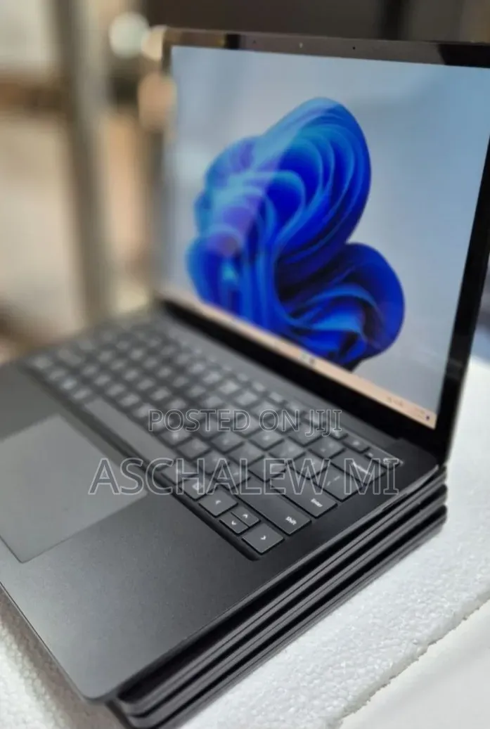 New Laptop Microsoft Surface Laptop 3 16GB Intel Core i7 SSD 256GB
