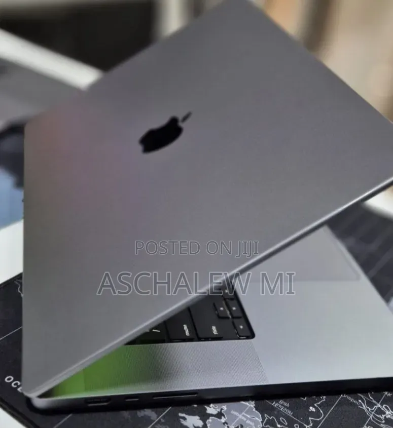 New Laptop Apple MacBook Pro 2021 M1 Max 64GB Apple M1 Pro SSD 1T