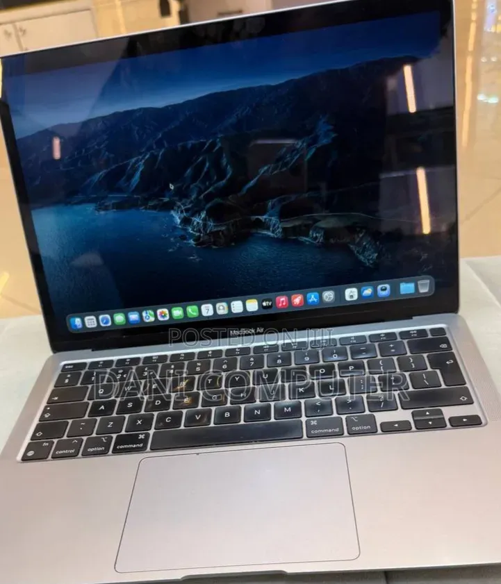 New Laptop Apple MacBook Air 2020 M1 8GB Apple M1 SSD 256GB