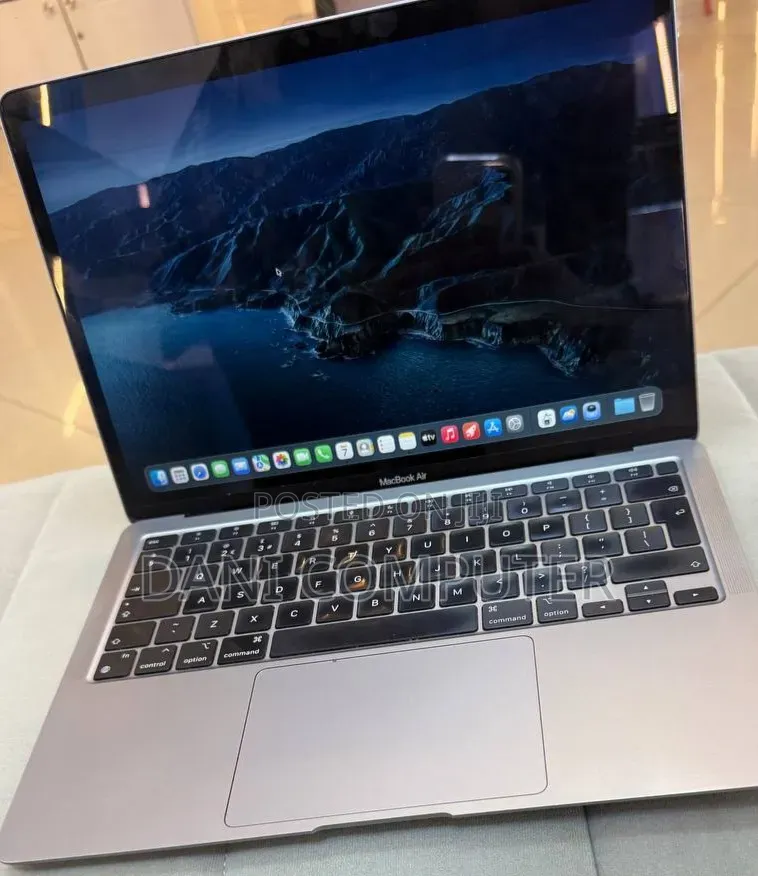 New Laptop Apple MacBook Air 2020 M1 8GB Apple M1 SSD 256GB