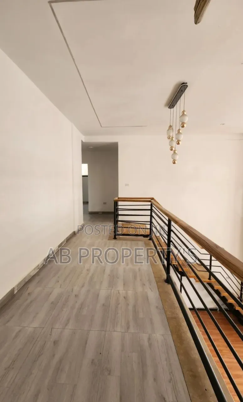 4bdrm Duplex in Bole 24 for sale