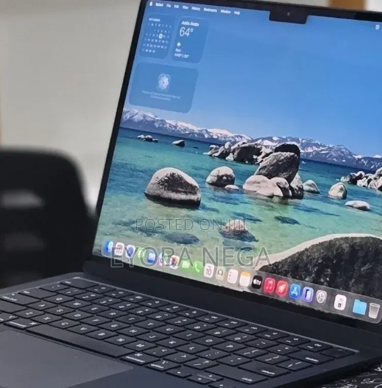 New Laptop Apple MacBook Air 2025 M4 16GB Apple M4 SSD 256GB