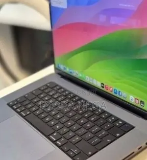 New Laptop Apple MacBook Pro 2020 M1 32GB Apple M1 Pro SSD 512GB