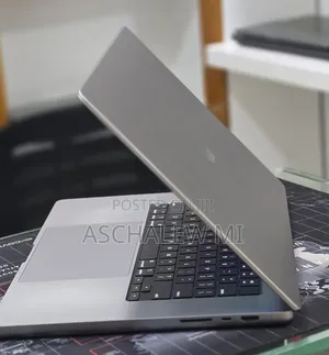 New Laptop Apple MacBook Pro 2021 M1 Max 64GB Apple M1 Max SSD 1T