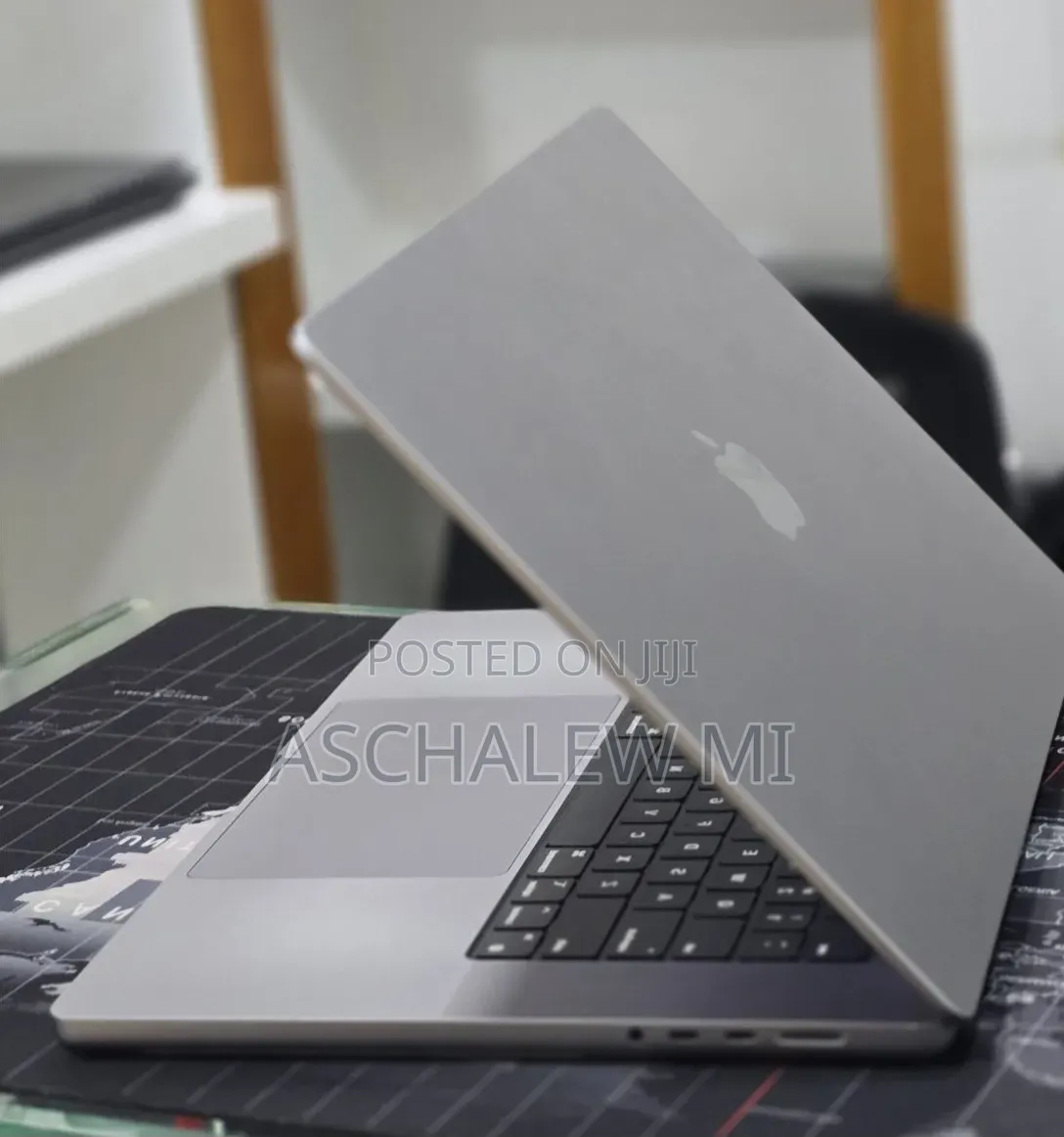 New Laptop Apple MacBook Pro 2021 M1 Max 64GB Apple M1 Max SSD 1T