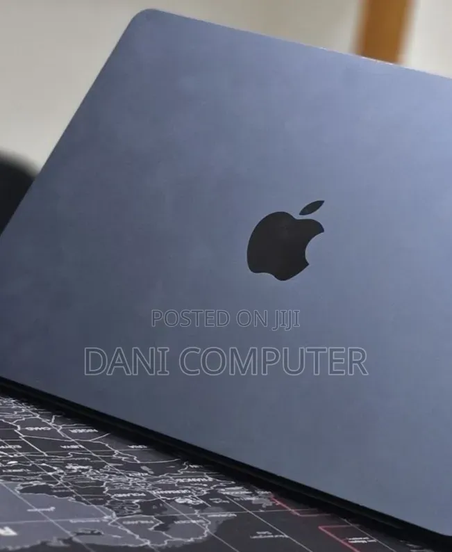 New Laptop Apple MacBook Air 2025 M4 16GB Apple M4 SSD 256GB