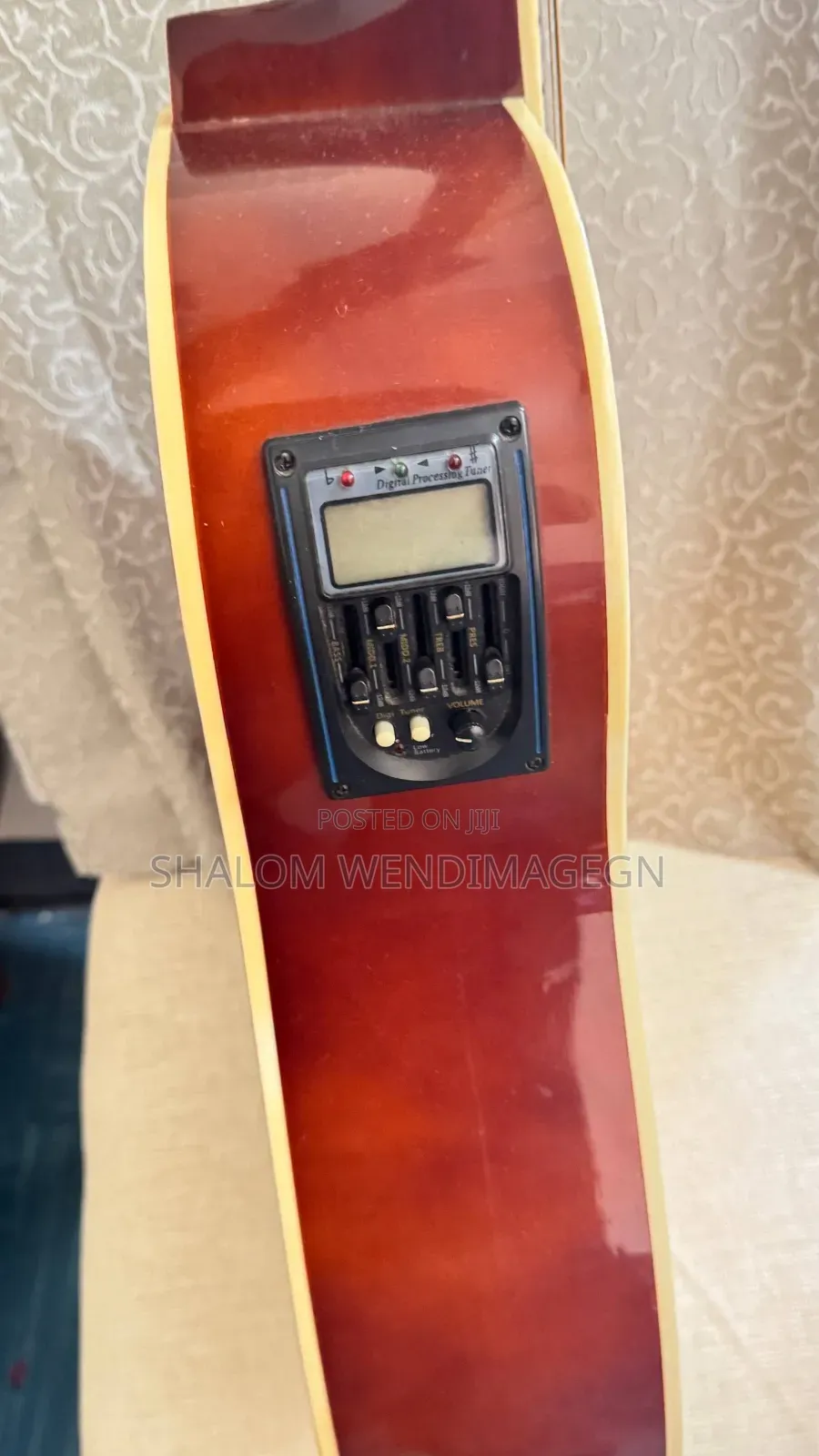 Yamaha Fq-6000 Semi Acoustic Guitar