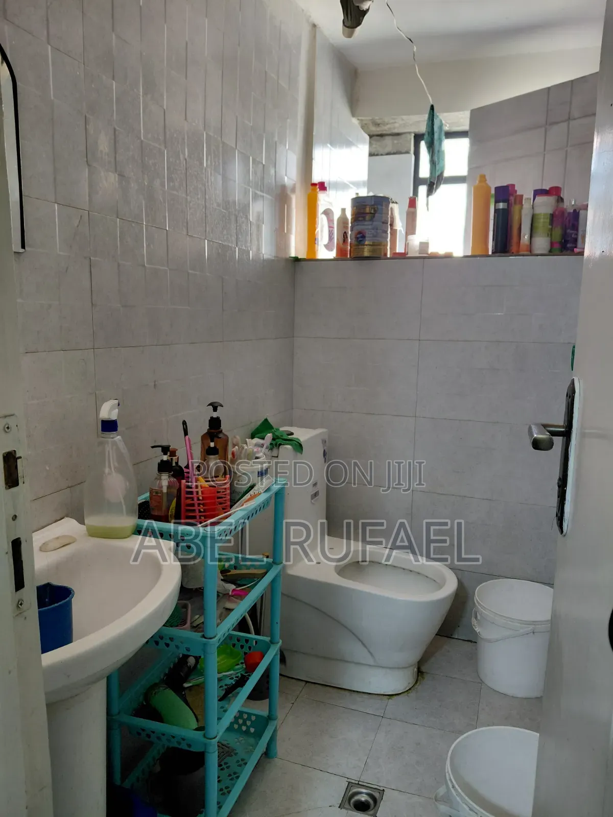 Furnished 2bdrm Condo in 40/60 Condominium, Bole for sale