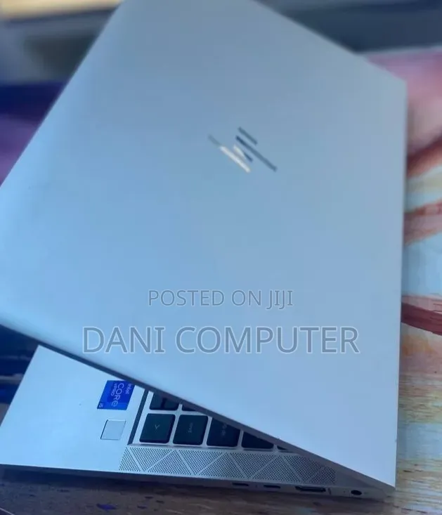 New Laptop HP EliteBook 840 G8 16GB Intel Core i5 SSD 512GB
