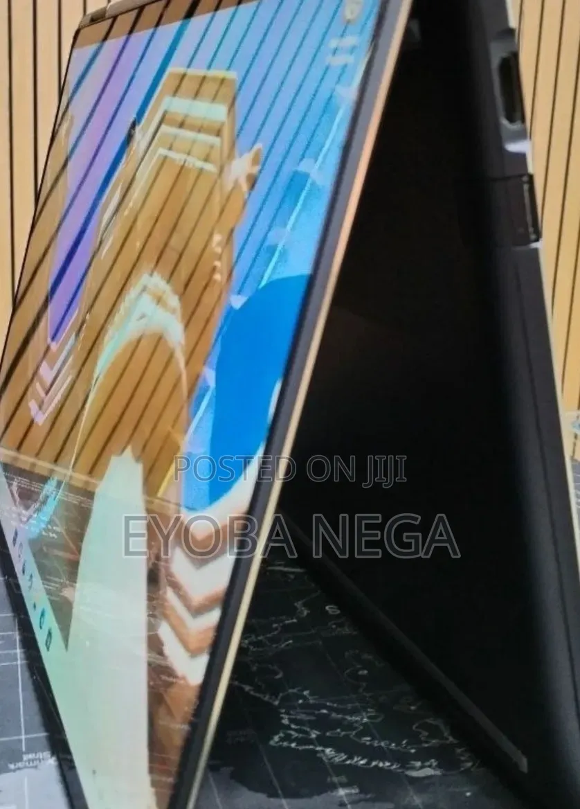New Laptop HP Spectre 16GB Intel Core i7 SSD 512GB