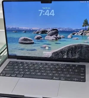 New Laptop Apple MacBook Pro 2021 M1 32GB Apple M1 SSD 512GB