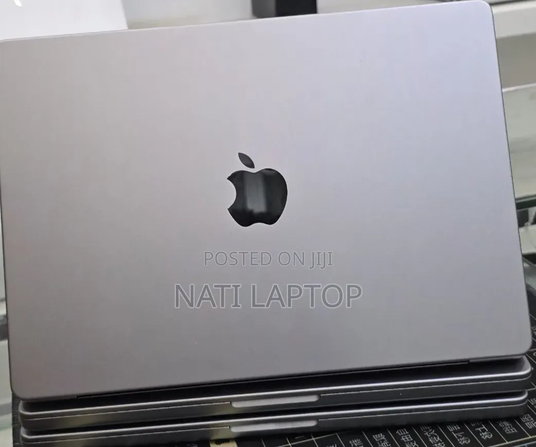 New Laptop Apple MacBook Pro 2021 M1 32GB Apple M1 Pro SSD 512GB