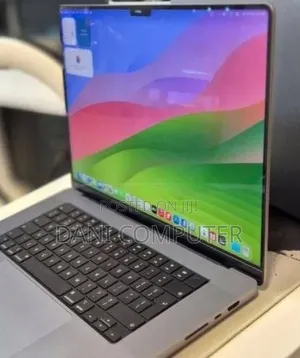 New Laptop Apple MacBook Pro 2021 M1 32GB Apple M1 SSD 512GB