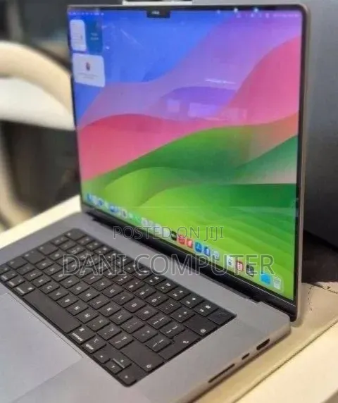 New Laptop Apple MacBook Pro 2021 M1 32GB Apple M1 SSD 512GB