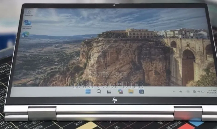New Laptop HP Envy 14 16GB Intel Core 7 SSD 1T