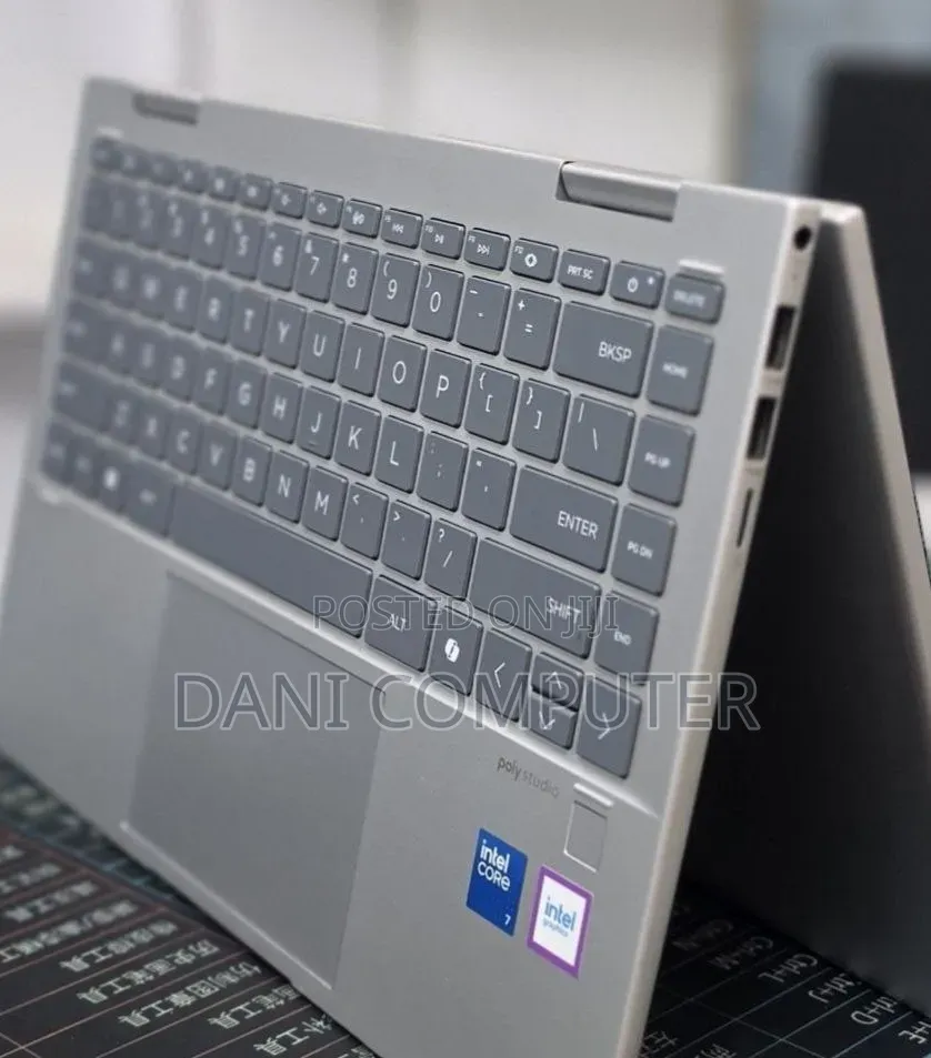 New Laptop HP Envy 14 16GB Intel Core 7 SSD 1T