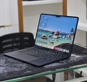 New Laptop Apple MacBook Air 2025 M4 16GB Apple M4 SSD 256GB