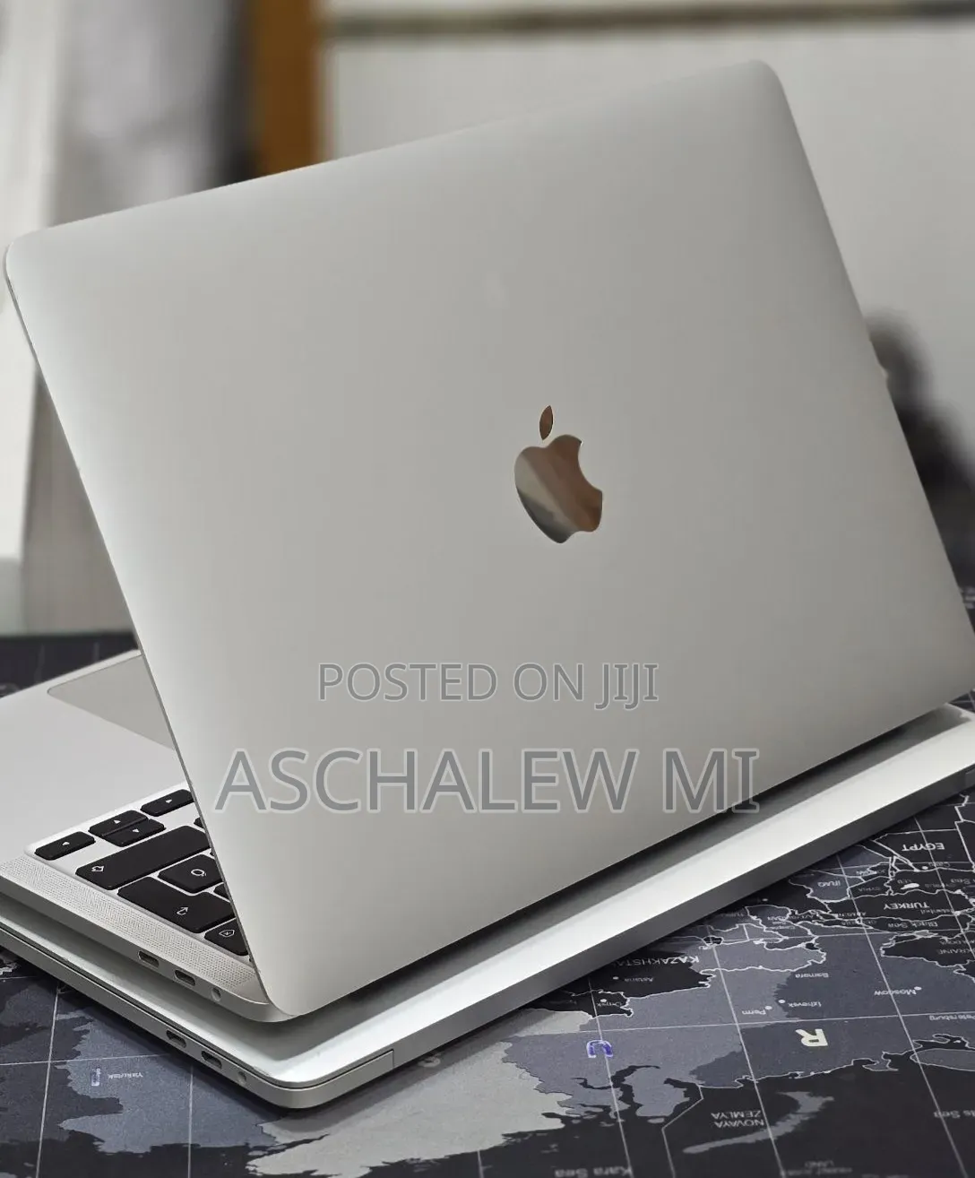 New Laptop Apple MacBook Pro 2020 32GB Intel Core i7 SSD 512GB