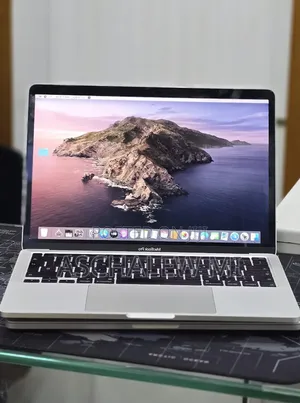 New Laptop Apple MacBook Pro 2020 32GB Intel Core i7 SSD 512GB
