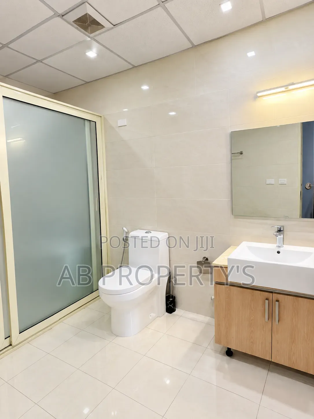 4bdrm Apartment in Bole Ednamol for sale