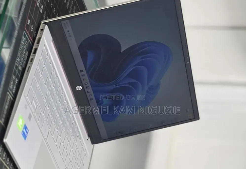 New Laptop HP Pavilion 13z 16GB Intel Core i5 SSD 512GB