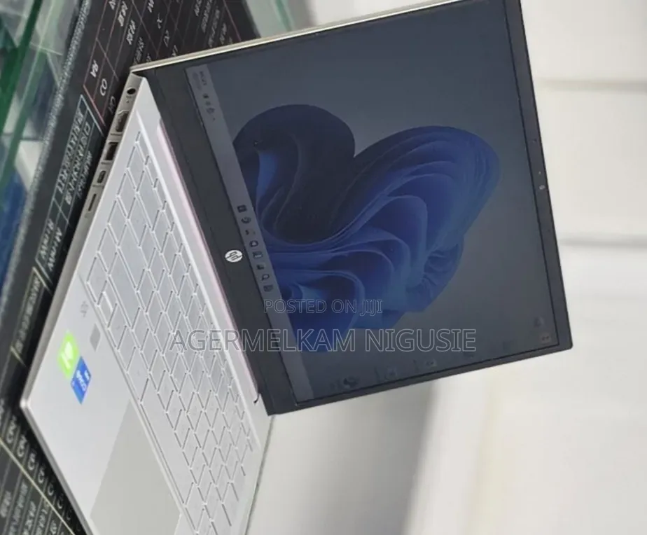 New Laptop HP Pavilion 13z 16GB Intel Core i5 SSD 512GB